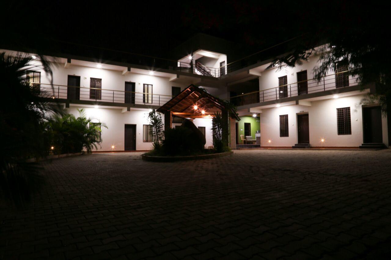 Golds Club & Resort Bayappanhalli Exteriér fotografie